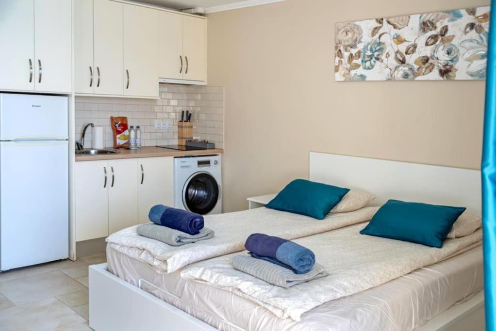 First Line Ocean View Studio Puerto de Santiago  Luaran gambar